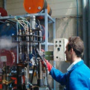 Fabrika temizlik firması buharlı makine temizliği